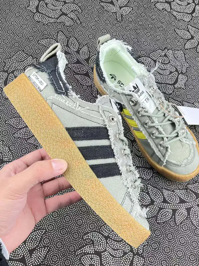 SONG FOR THE MUTE x adidas originals Campus 80S
