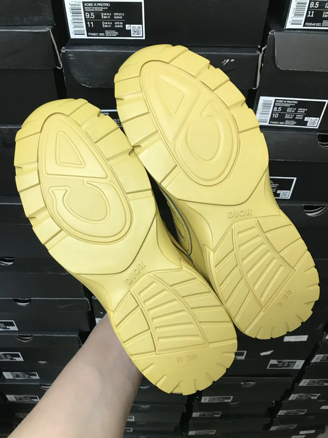 STONE ISLAND x B30 Sneaker with Round Toe and Laces