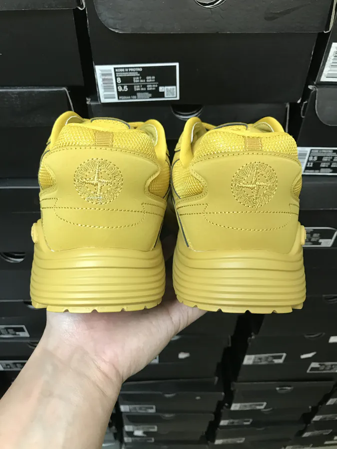 STONE ISLAND x B30 Sneaker with Round Toe and Laces