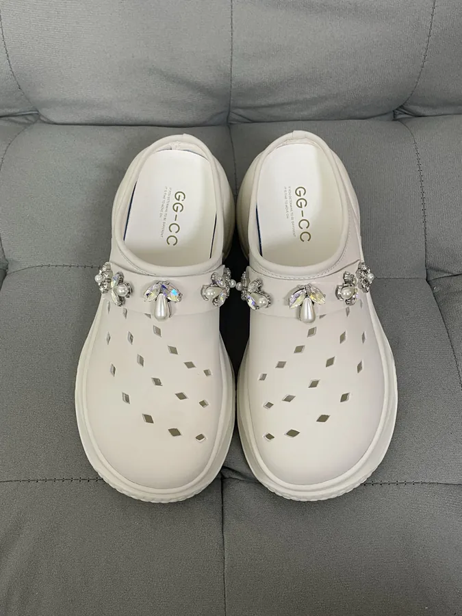 GG CC Retro Thong Sandals for Women