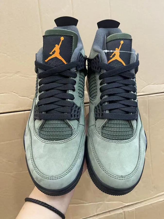UNDEFEATED X Air 4 Retro Basketball Shoes Men's Military Green