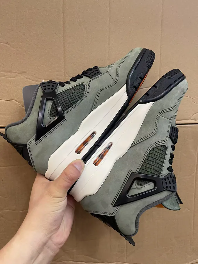UNDEFEATED X Air 4 Retro Basketball Shoes Men's Military Green