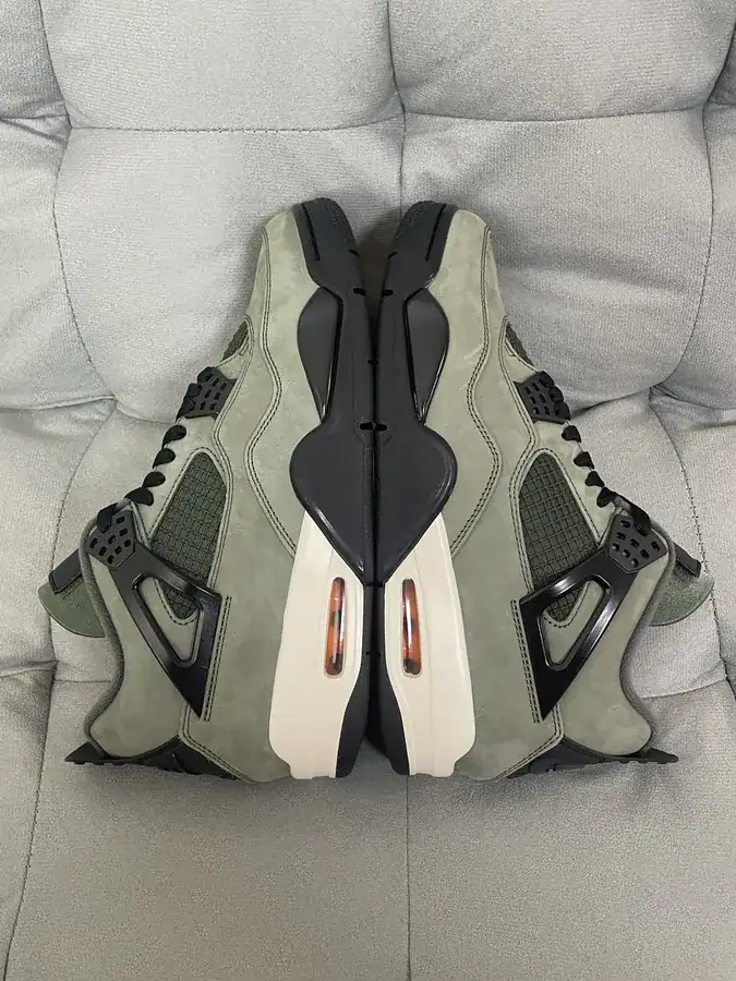 UNDEFEATED X Air 4 Retro Basketball Shoes Men's