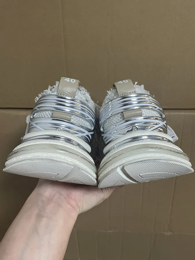 SMILEREPUBLIC Skyline Classic White Low Top Dad Shoes