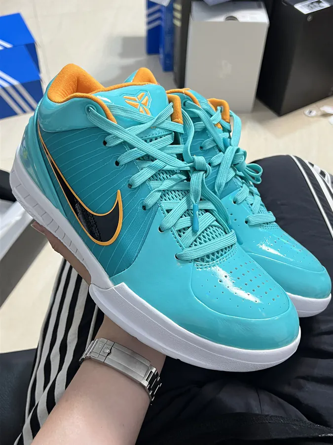 UNDEFEATED x Zoom 4 Protro Spurs Basketball Shoes
