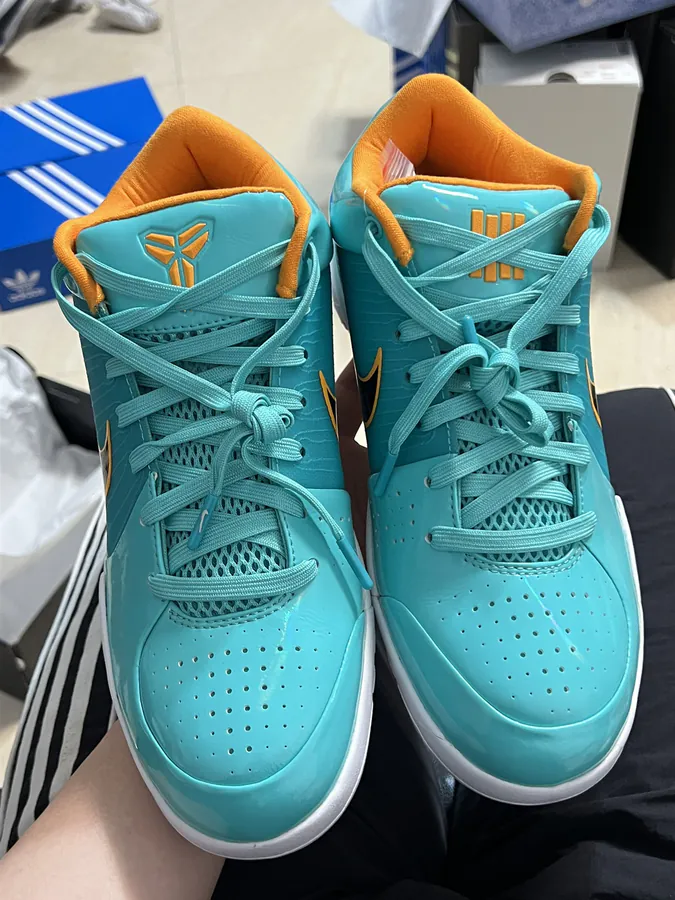 UNDEFEATED x Zoom 4 Protro Spurs Basketball Shoes
