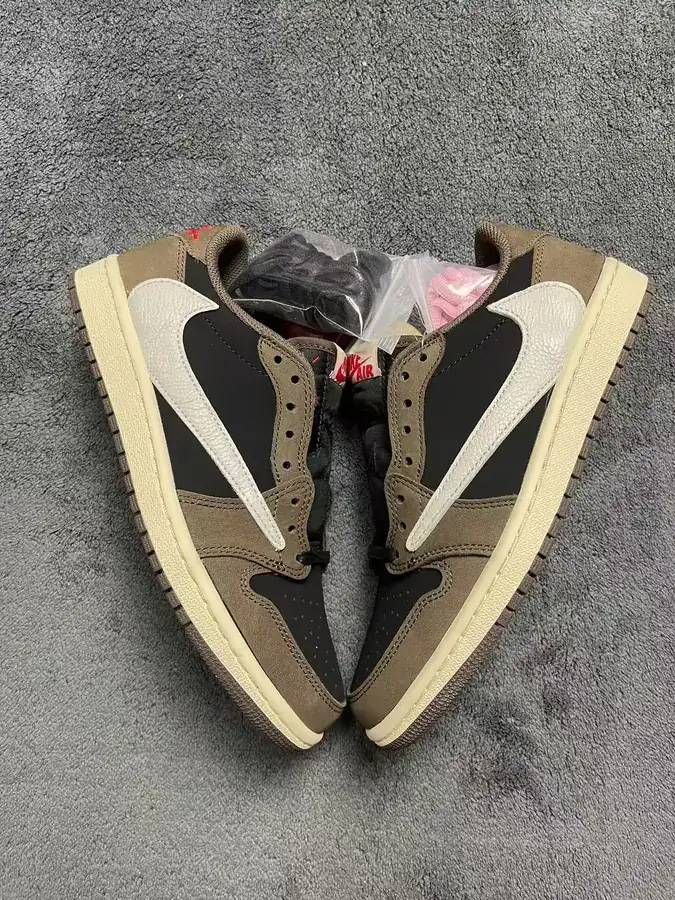 CZ Original Channel Drop 1.0 Low and High Top Sneakers