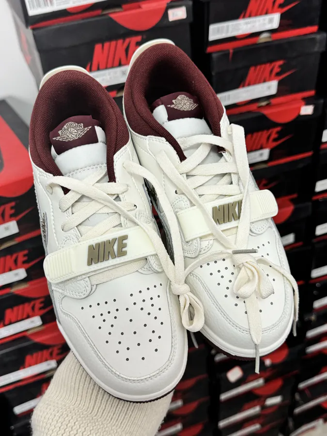 Shoe visual reference image