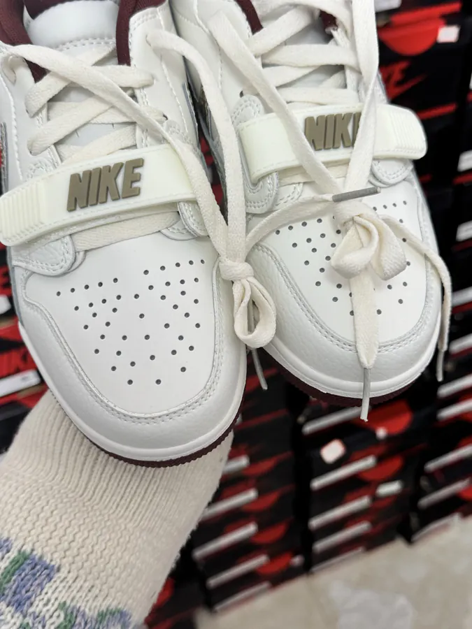 Shoe visual reference image