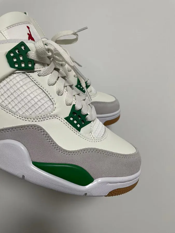 SB x Air 4 Green White Authentic Original