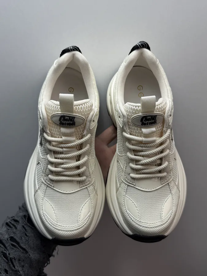 270 GG CC Classic White & Black