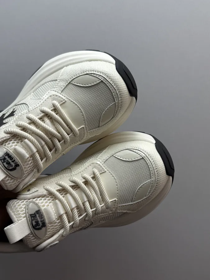 270 GG CC Classic White & Black