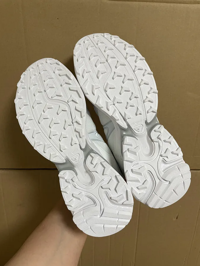 X WHISPER Comfortable Slip Resistant Durable Low Top Running Shoes