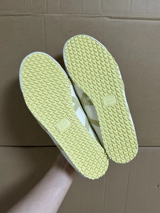 Tiger Onitsuka MEXICO 66 Sneakers