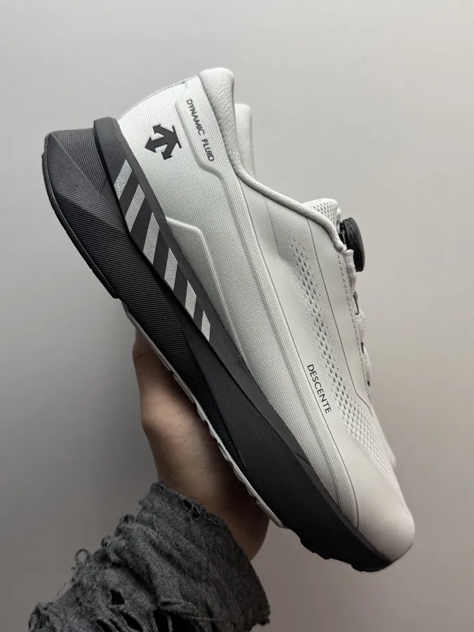 DESCENTE Running Series Fluid Shoe with BOA Laces Gray