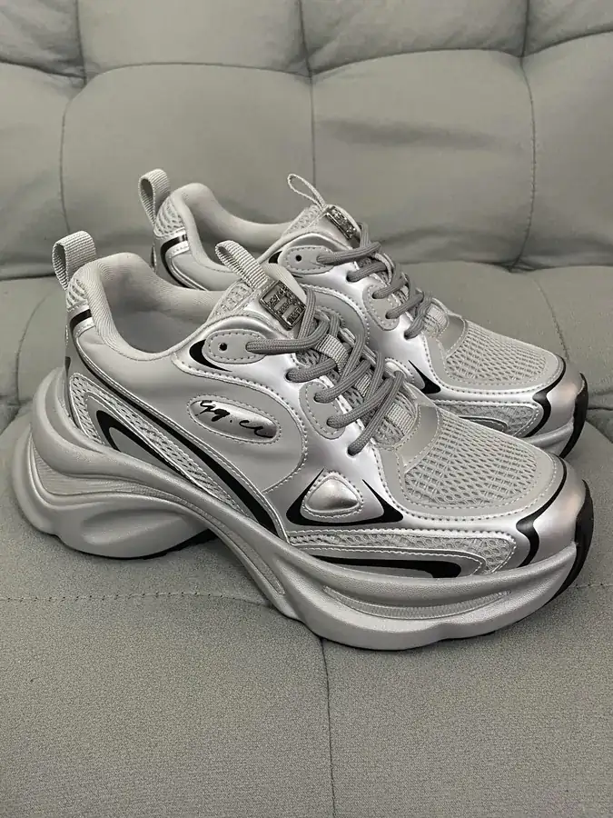 GG CC Comfortable Casual Sneaker for Women