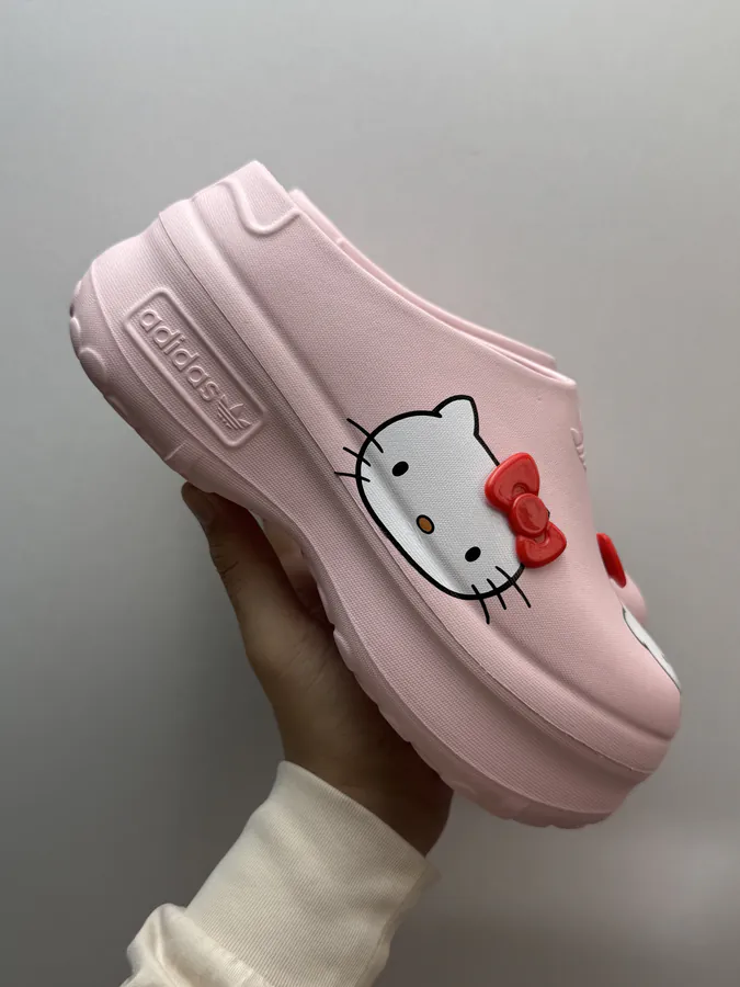 AdiFOM Chef Shoes in Pink