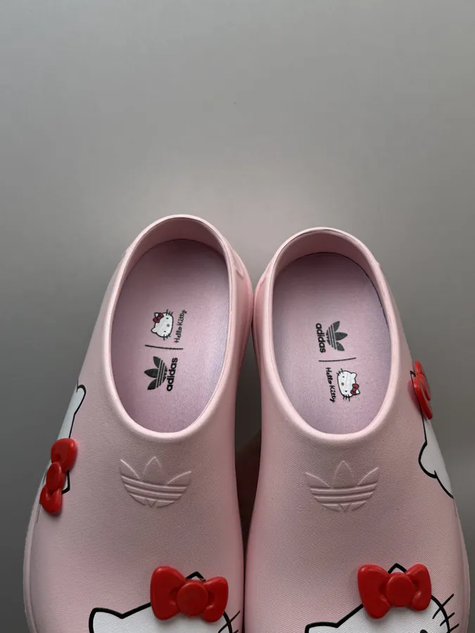 AdiFOM Chef Shoes in Pink