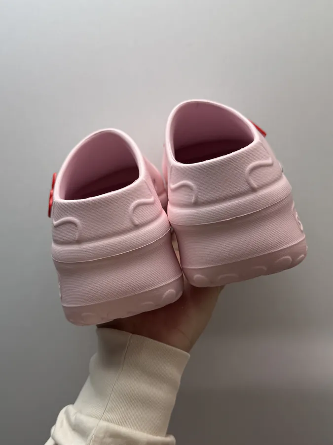 AdiFOM Chef Shoes in Pink