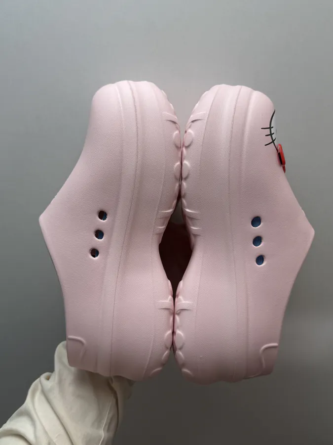 AdiFOM Chef Shoes in Pink
