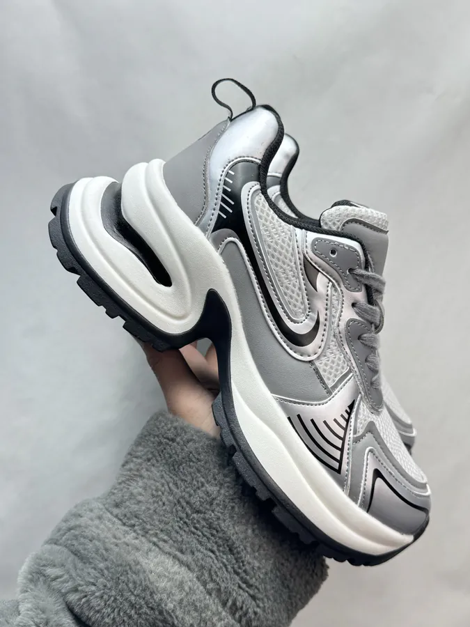 270 GG CC Dad Shoes in Silver