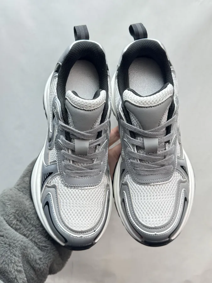 270 GG CC Dad Shoes in Silver