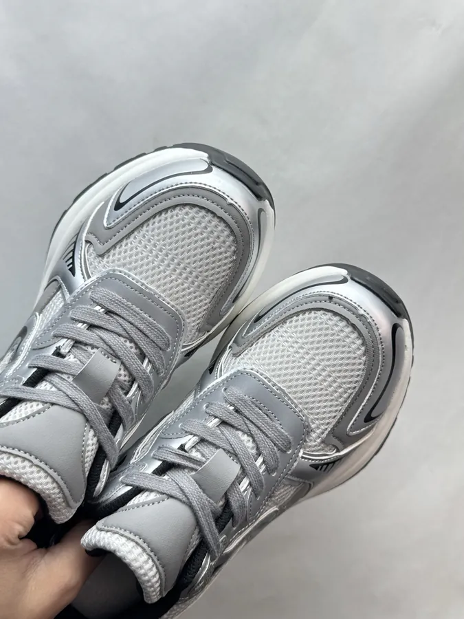 270 GG CC Dad Shoes in Silver
