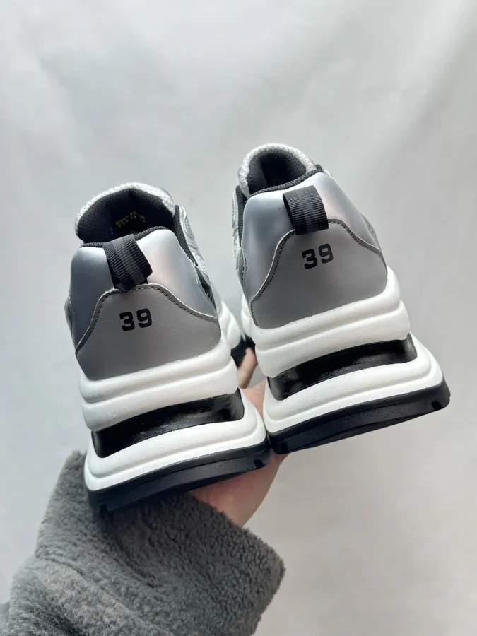 270 GG CC Dad Shoes in Silver