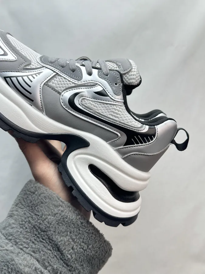 270 GG CC Dad Shoes in Silver