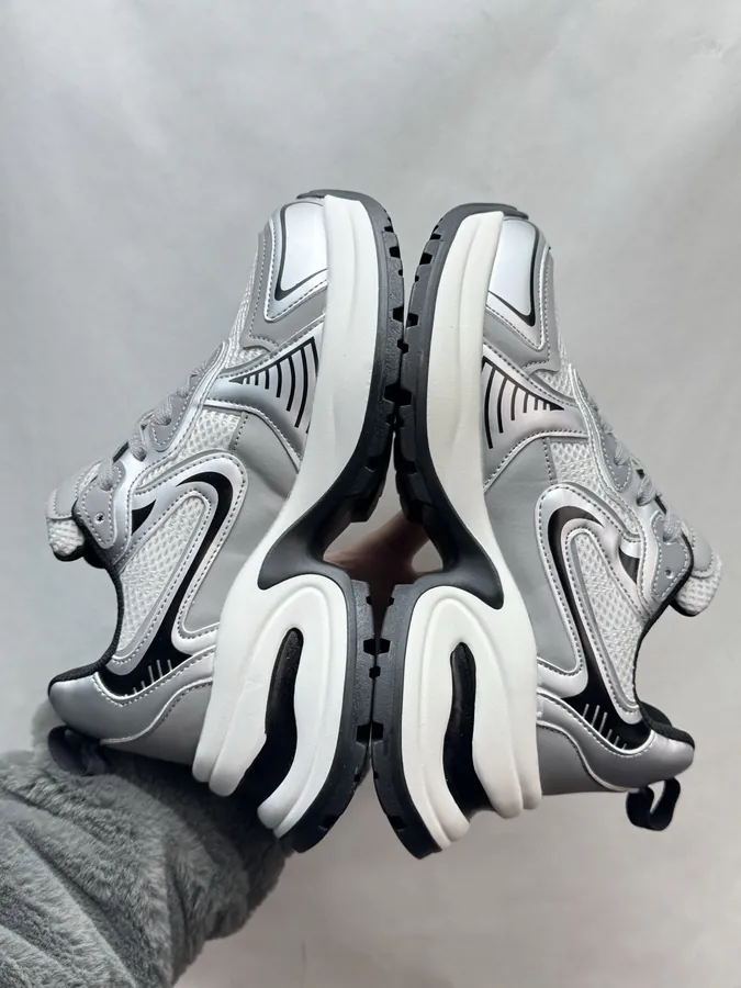 270 GG CC Dad Shoes in Silver