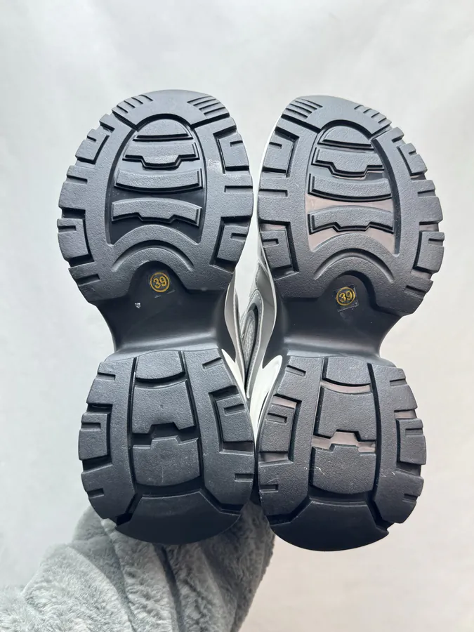 270 GG CC Dad Shoes in Silver