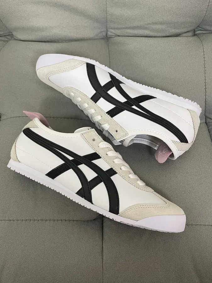Patou x Onitsuka Tiger MEXICO 66 Lifestyle Sneaker