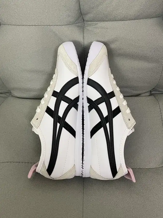 Patou x Onitsuka Tiger MEXICO 66 Lifestyle Sneaker