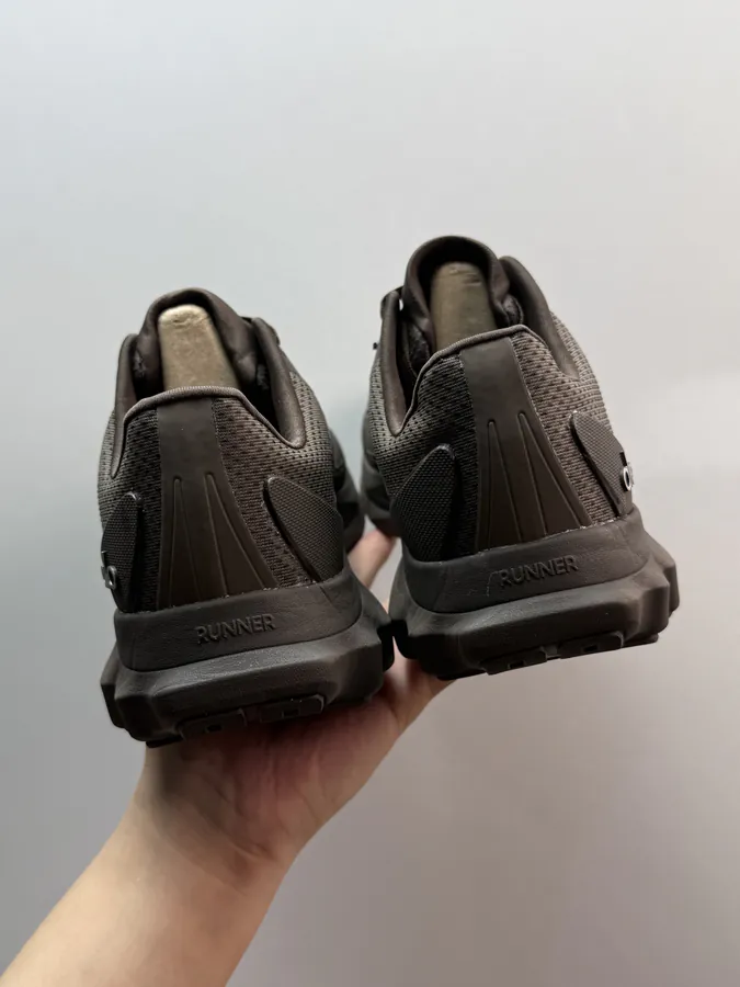 Alo Yoga Alo Runner Brown