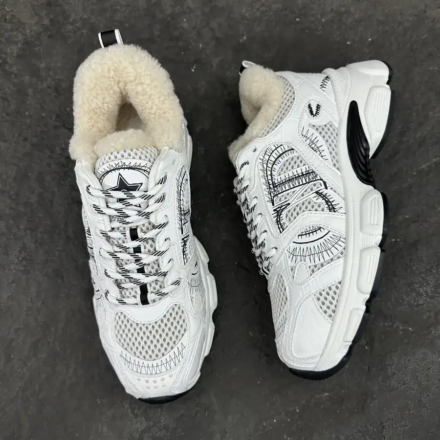 Cono Running Shoes High Fashion Edition