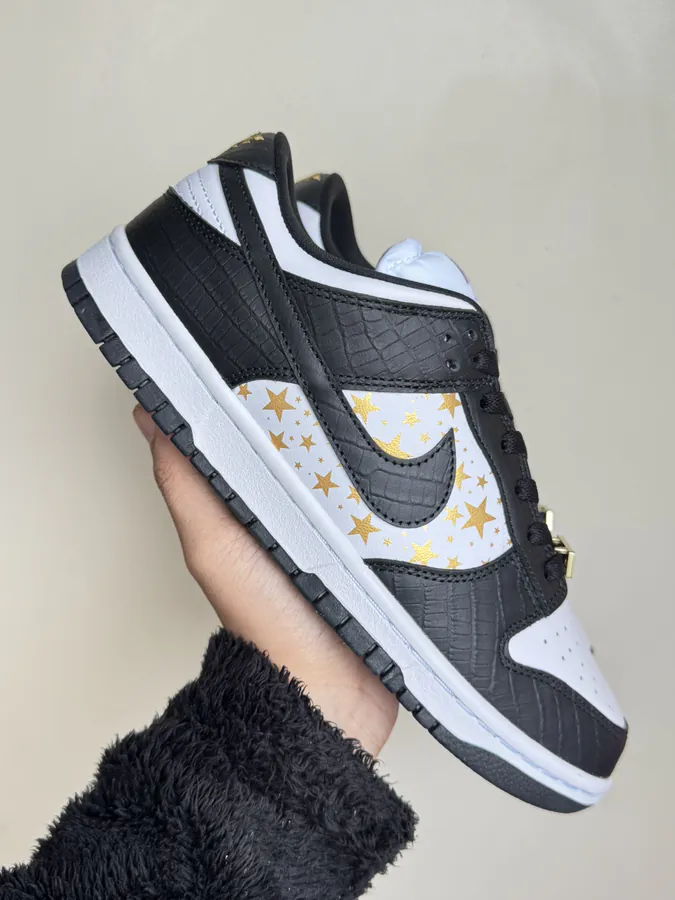Supreme x Nike Dunk SB Black Stars Low Top Sneakers