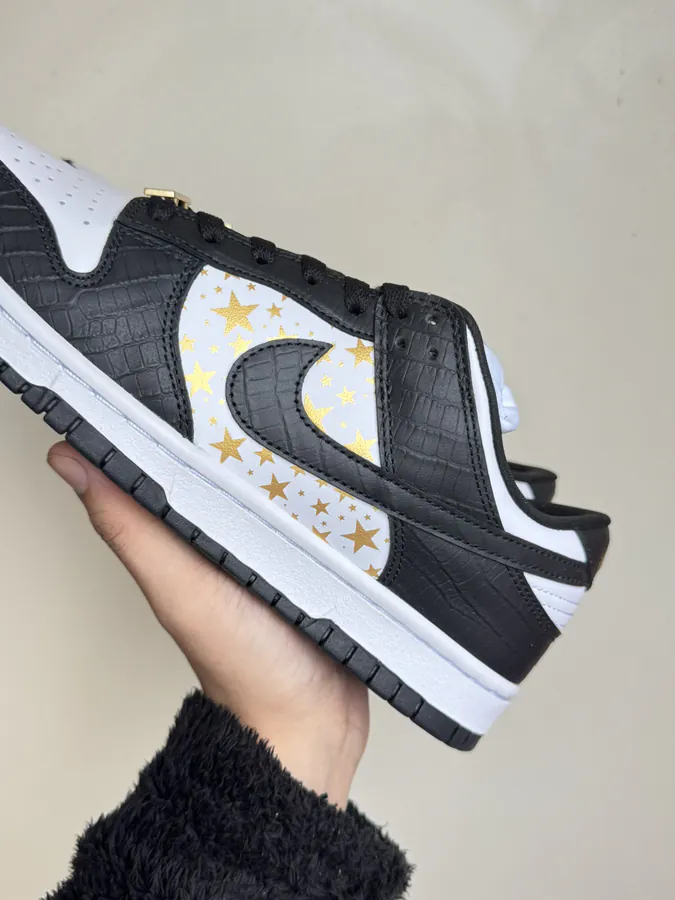Supreme x Nike Dunk SB Black Stars Low Top Sneakers