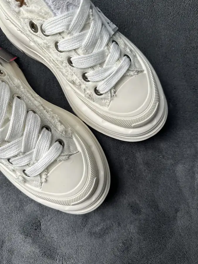SMILE QUEEN CLASSIC Classic Color, Low Top Dad Shoes for Men and Women