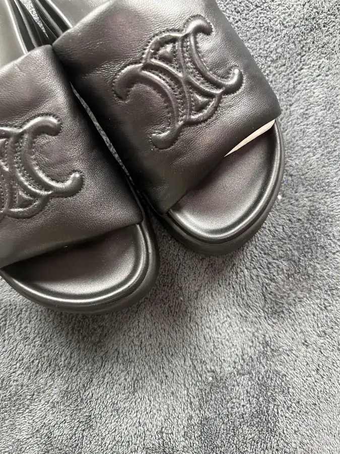 Triomphe Blo Women's Slipper