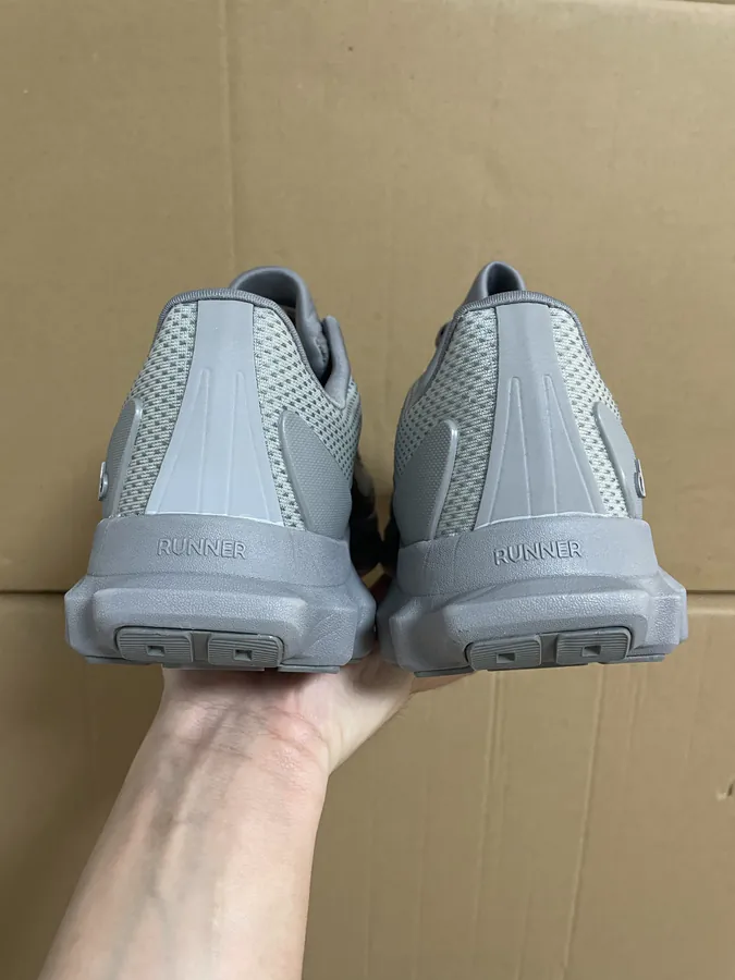 Alo Yoga Alo Runner Comfortable and Breathable Running Shoes for Urban Commute and Fitness