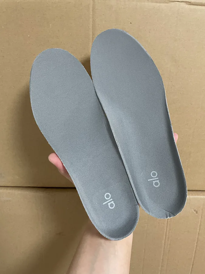Alo Yoga Alo Runner Comfortable and Breathable Running Shoes for Urban Commute and Fitness