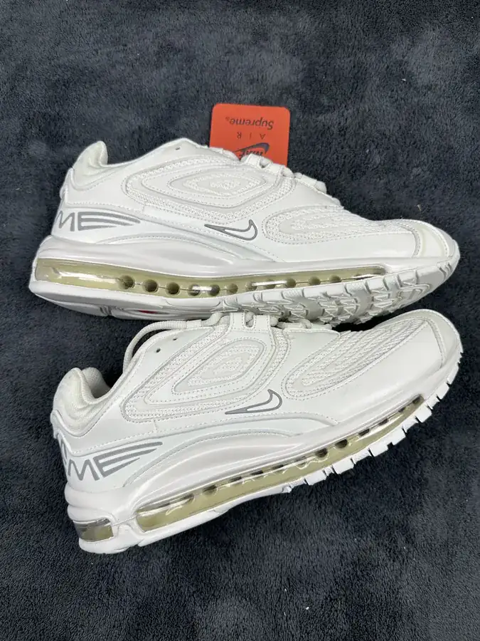 Supreme x Nike Air Max 98 TL Low Sneaker