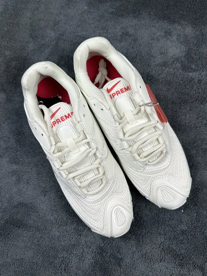 Supreme x Nike Air Max 98 TL Low Sneaker