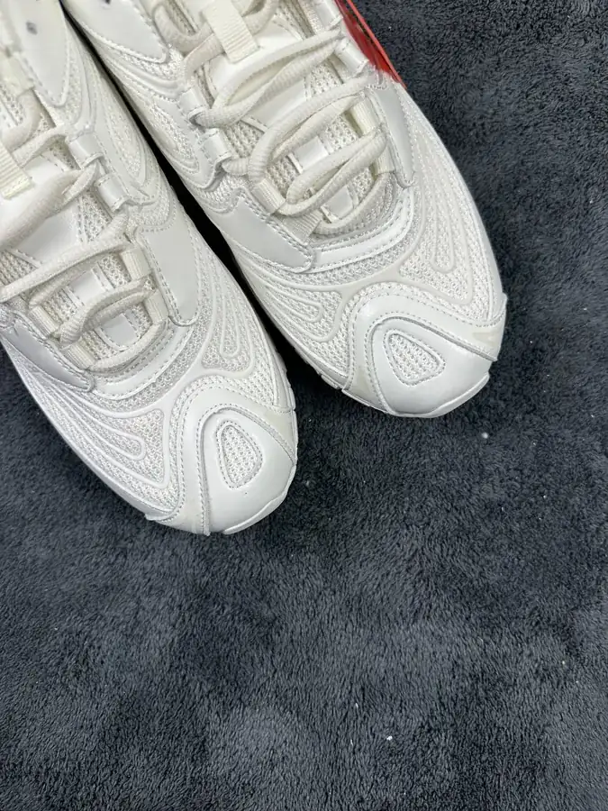 Supreme x Nike Air Max 98 TL Low Sneaker