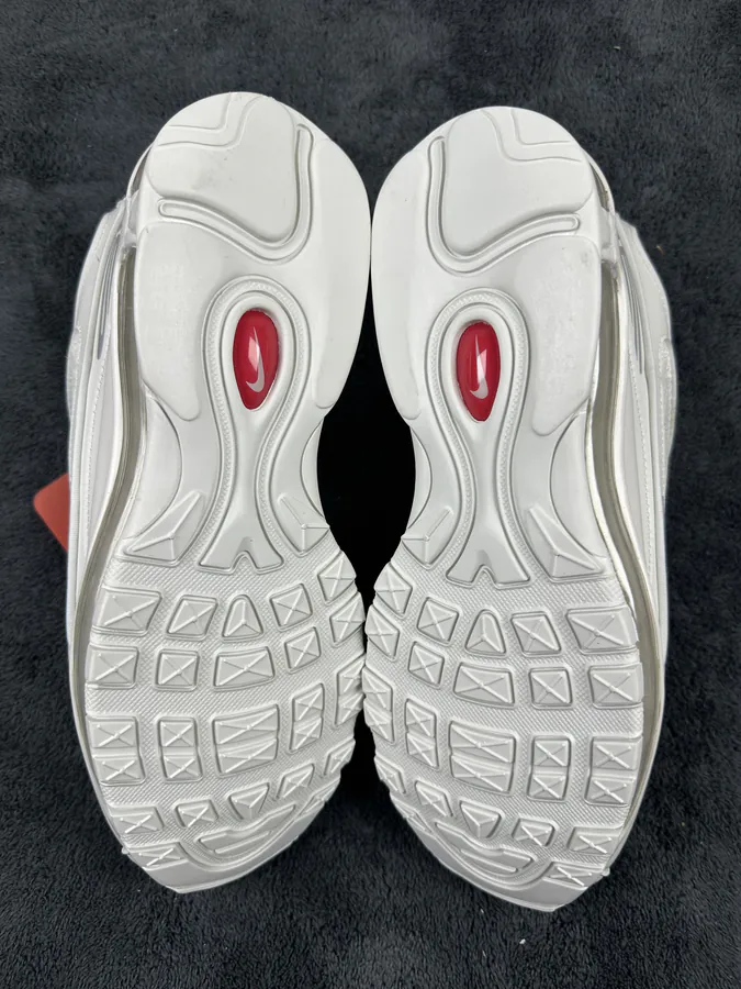 Supreme x Nike Air Max 98 TL Low Sneaker