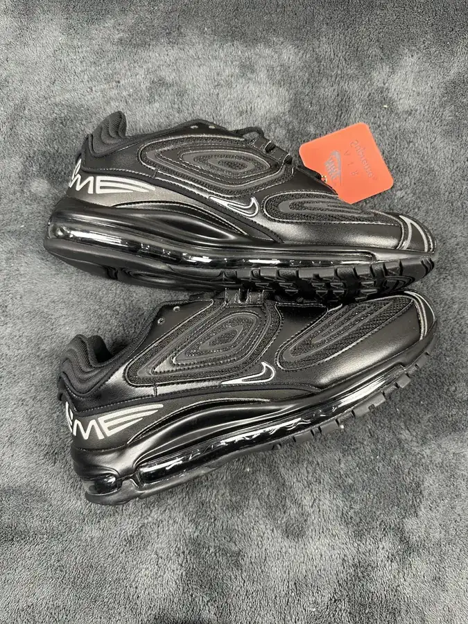 Supreme x Nike Air Max 98 TL Low Sneaker