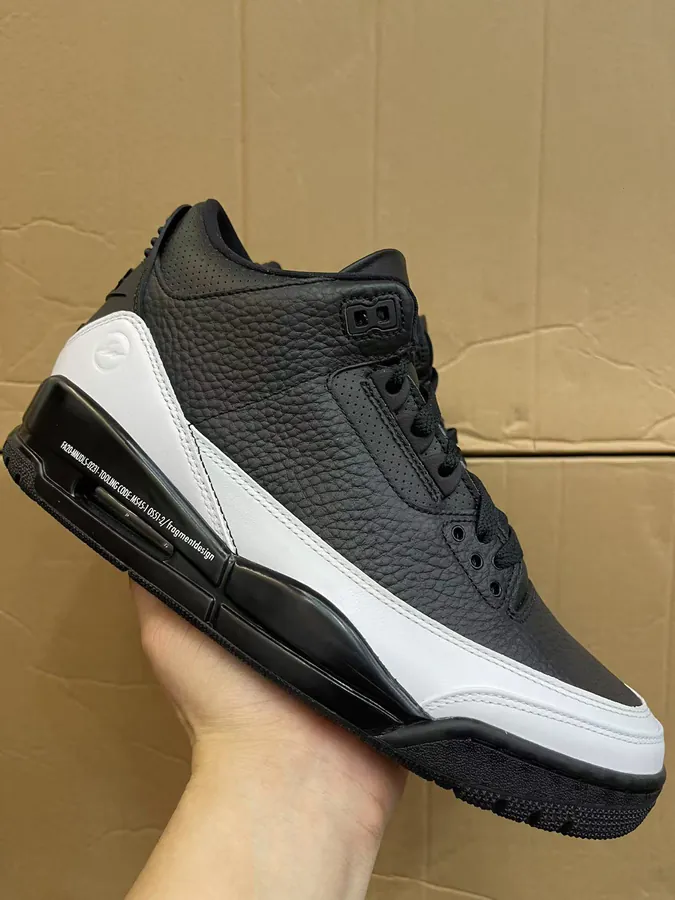 Fragment Design x Jordan Air Jordan 3 'Black White'