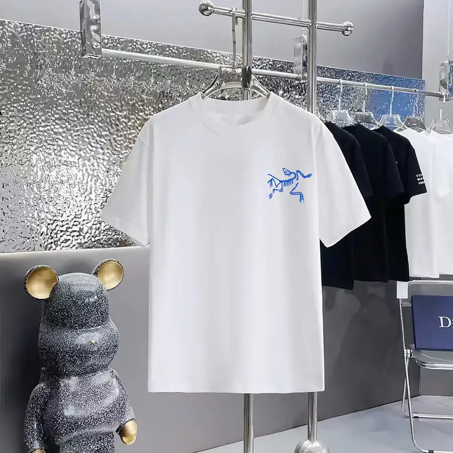 ARCTERYX印花户外圆领短袖T