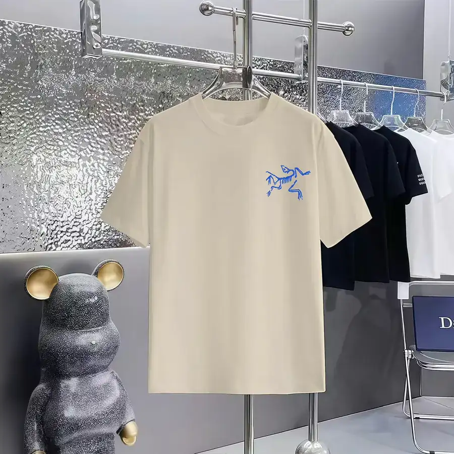 ARCTERYX印花户外圆领短袖T