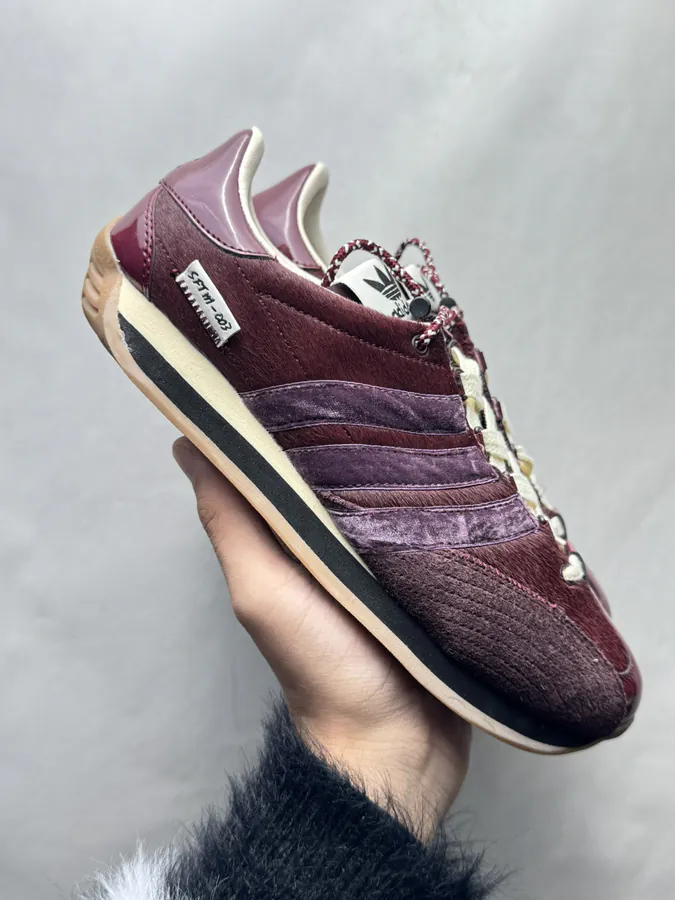 SONG FOR THE MUTE x adidas originals COUNTRY OG Red